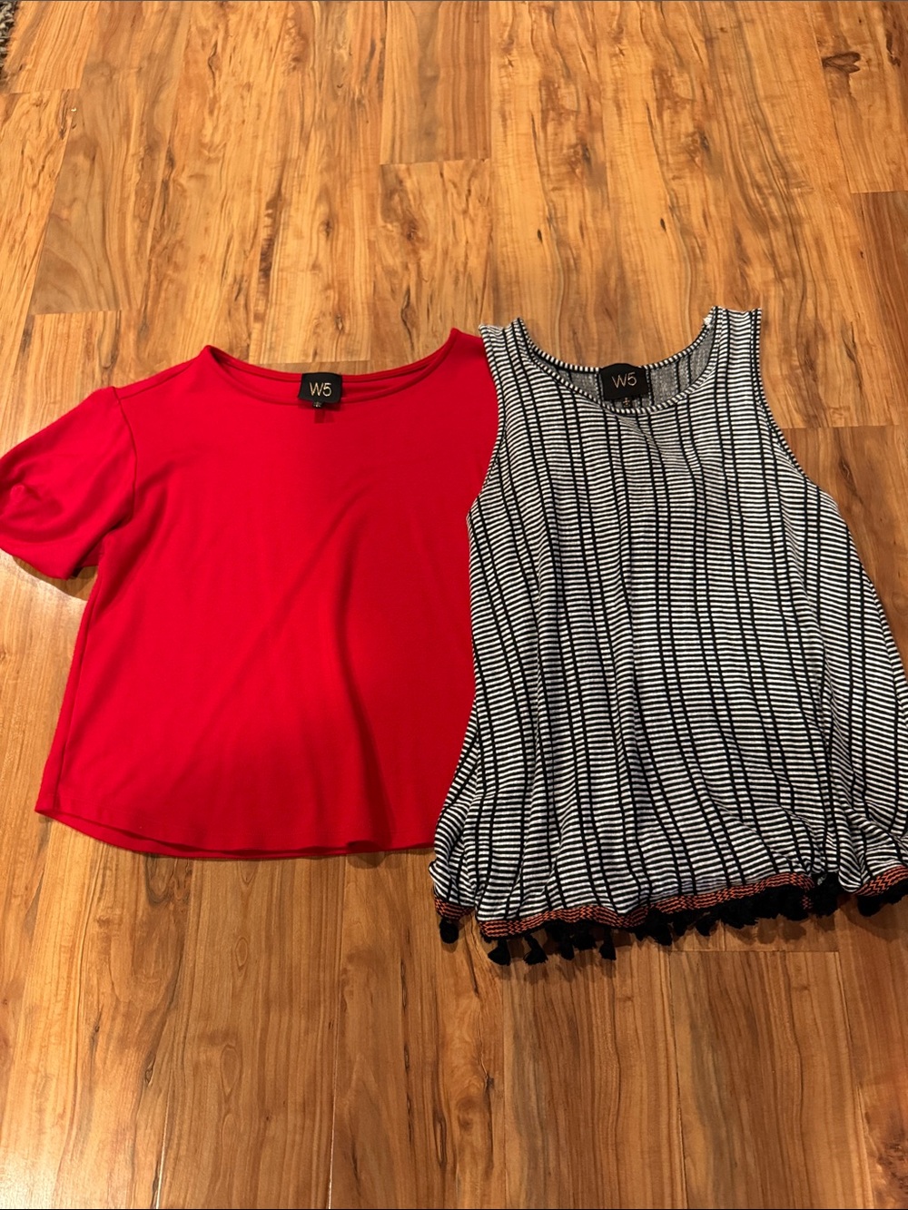 W5 Red Short Sleeve Top & Black-White Patterned Tank Duo, ladies small